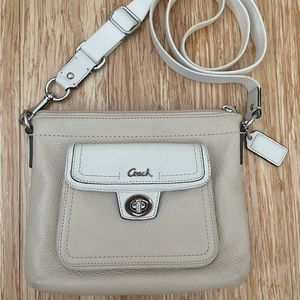 SOLD! Coach Penelope Optic Pocket Swingpack Bag Purse Crossbody Cream Handbag